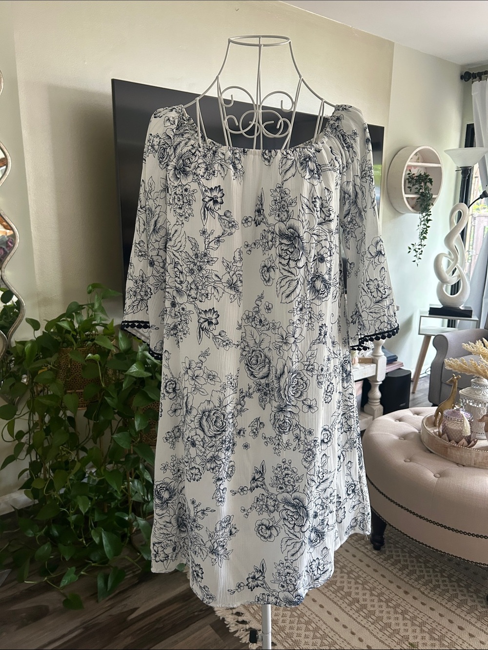 Lavender Sky White Dress with Navy Floral Trim - Size S